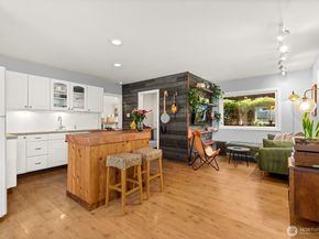 5405 25th Avenue SW, Seattle WA 98106