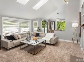 8227 NE 166th Street, Kenmore WA 98028