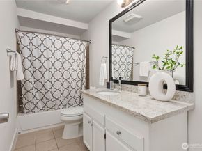 8227 NE 166th Street, Kenmore WA 98028