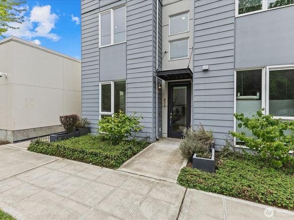 8561 Mary Avenue NW, Seattle WA 98117