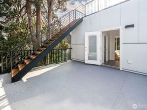 6320 36th Avenue SW, Seattle WA 98126