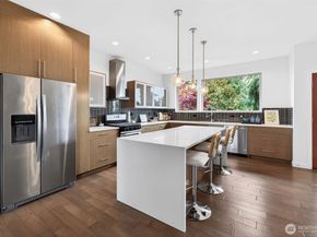 6320 36th Avenue SW, Seattle WA 98126