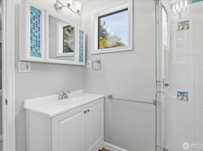 9046 7th Avenue NW, Seattle WA 98117