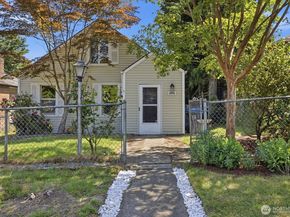 9046 7th Avenue NW, Seattle WA 98117