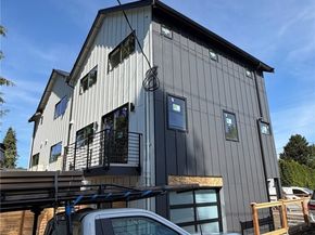 4709 SW Hinds Street, Seattle WA 98116