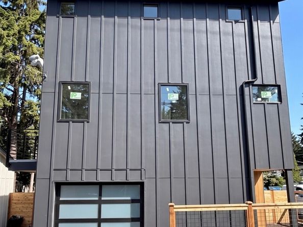 4709 SW Hinds Street, Seattle WA 98116