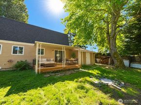 20209 106th Avenue SE, Kent WA 98031