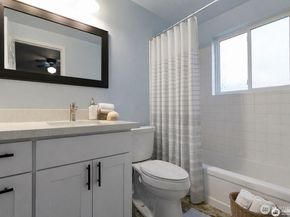 20209 106th Avenue SE, Kent WA 98031