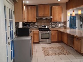 8242 S 128th Street, Seattle WA 98178