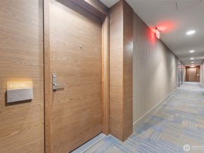 588 Bell Street 3104, Seattle WA 98121