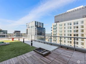588 Bell Street 3104, Seattle WA 98121