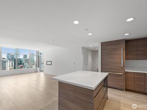 588 Bell Street 3104, Seattle WA 98121