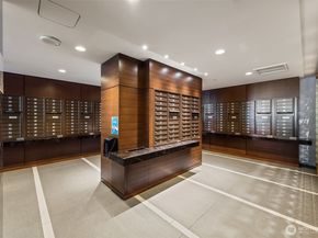 588 Bell Street 3104, Seattle WA 98121