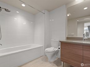 588 Bell Street 3104, Seattle WA 98121