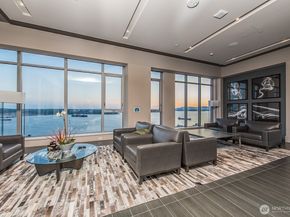 588 Bell Street 3104, Seattle WA 98121