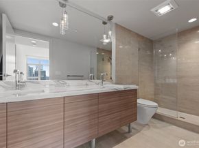 588 Bell Street 3104, Seattle WA 98121