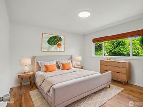 10749 30th Ave NE, Seattle WA 98125