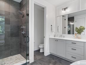 11427 115th Avenue NE, Kirkland WA 98033