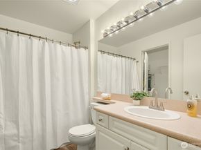 10825 SE 200th Street B203, Kent WA 98031