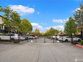 10825 SE 200th Street B203, Kent WA 98031