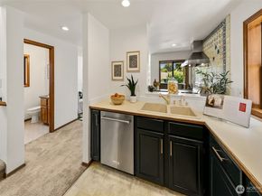 3834 NE 86th Street, Seattle WA 98115