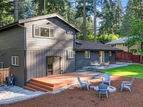 16142 SE 42nd Place, Bellevue WA 98006