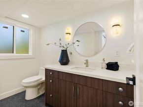 16142 SE 42nd Place, Bellevue WA 98006
