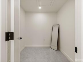 16142 SE 42nd Place, Bellevue WA 98006