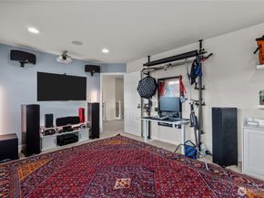 14225 3rd Avenue W, Everett WA 98208