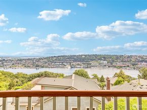 1616 Bigelow Avenue N, Seattle WA 98109
