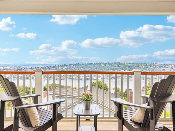 1616 Bigelow Avenue N, Seattle WA 98109