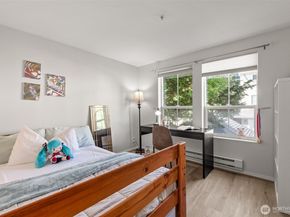 4423 249th Terrace SE, Issaquah WA 98029