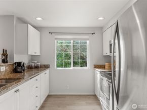 4423 249th Terrace SE, Issaquah WA 98029