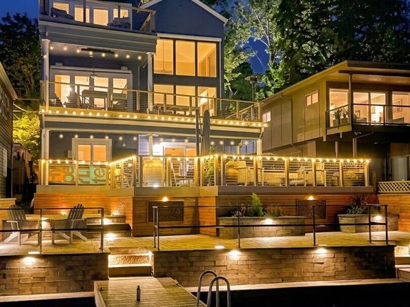 6007 Hazelwood Lane SE, Bellevue WA 98006