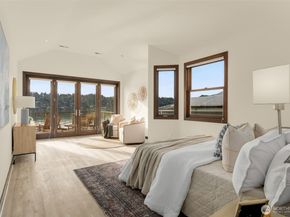 6007 Hazelwood Lane SE, Bellevue WA 98006