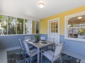 1601 10th Avenue W, Seattle WA 98119
