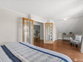 1601 10th Avenue W, Seattle WA 98119