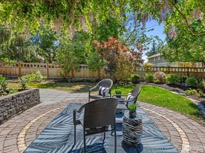 1601 10th Avenue W, Seattle WA 98119