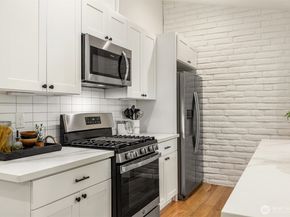 400 SW Forest Place, Issaquah WA 98027