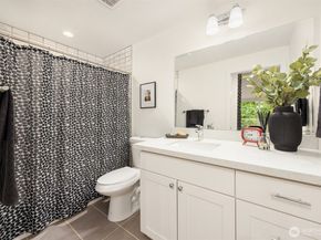 400 SW Forest Place, Issaquah WA 98027
