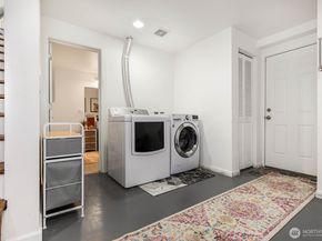 10038 59th Avenue S, Seattle WA 98178