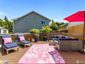 10038 59th Avenue S, Seattle WA 98178