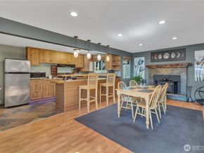 2011 S 292nd Street, Federal Way WA 98003