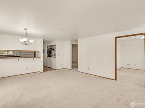 15816 NE Leary Way 5203, Redmond WA 98052