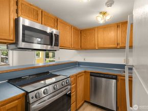 15816 NE Leary Way 5203, Redmond WA 98052