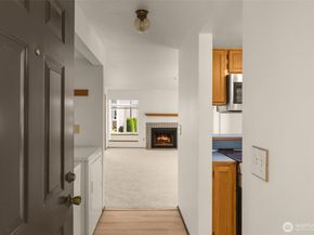15816 NE Leary Way 5203, Redmond WA 98052