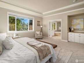 2098 211th Place SE, Sammamish WA 98075