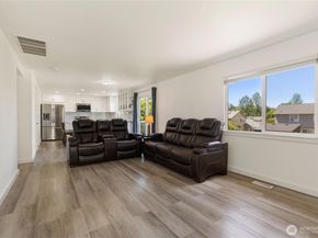24019 114Th Place SE, Kent WA 98030