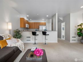 4901 Lake Place S 29B, Renton WA 98055