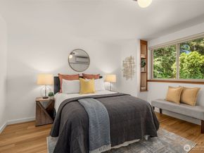 4000 SW Myrtle Street, Seattle WA 98136